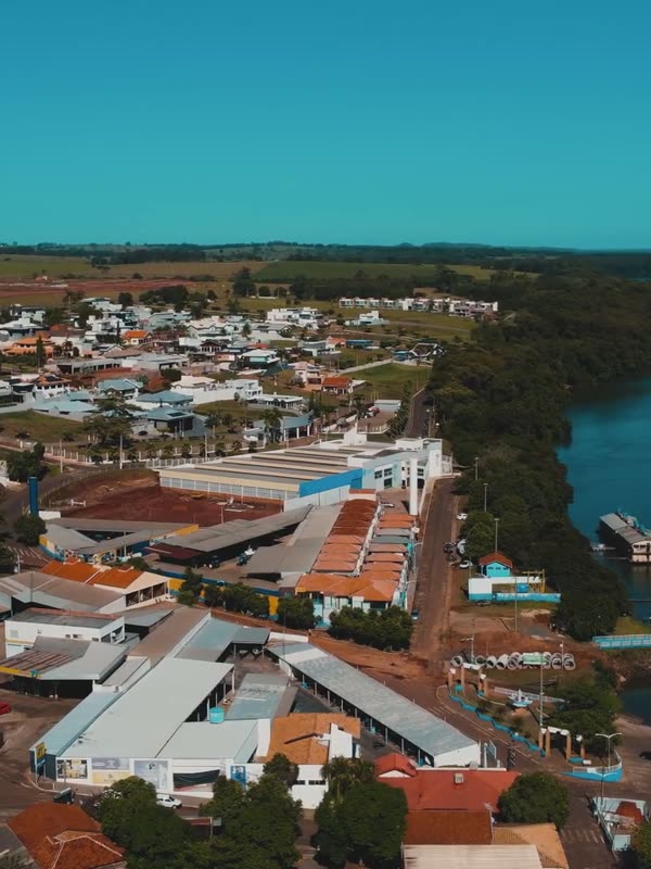 Porto Rico e o rio Paraná em captação aérea